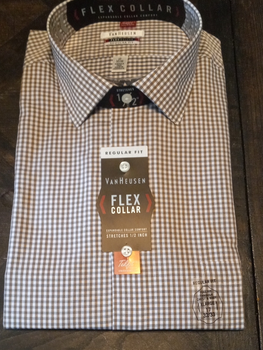 17 32-33 Van Heusen Brown and White Check Flex Collar Dress Shirt